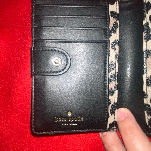 NWOT Kate Spade bi-fold wallet.Grove Street Leopard print. Black / Brown - Picture 12 of 16